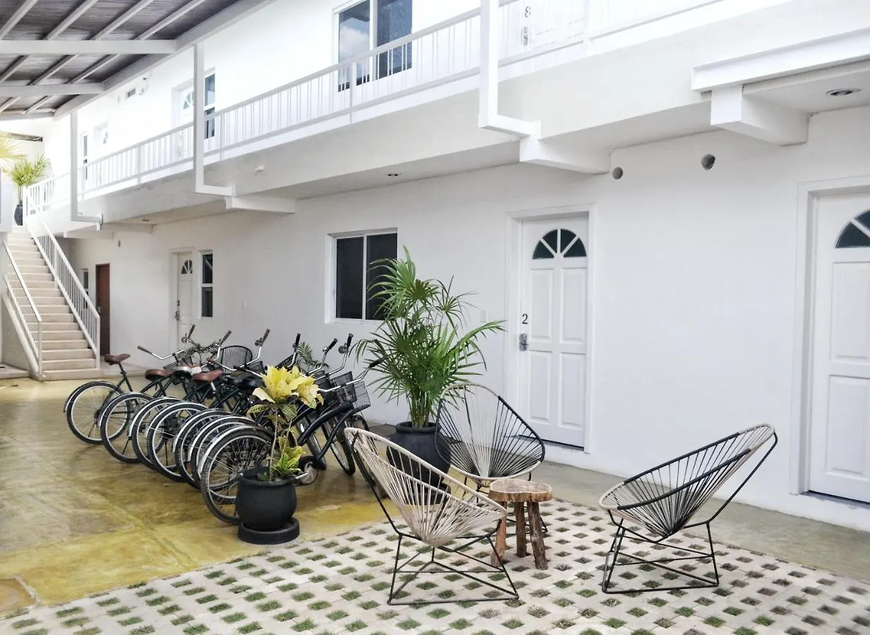 Freelance Hostel Tulum Guest house