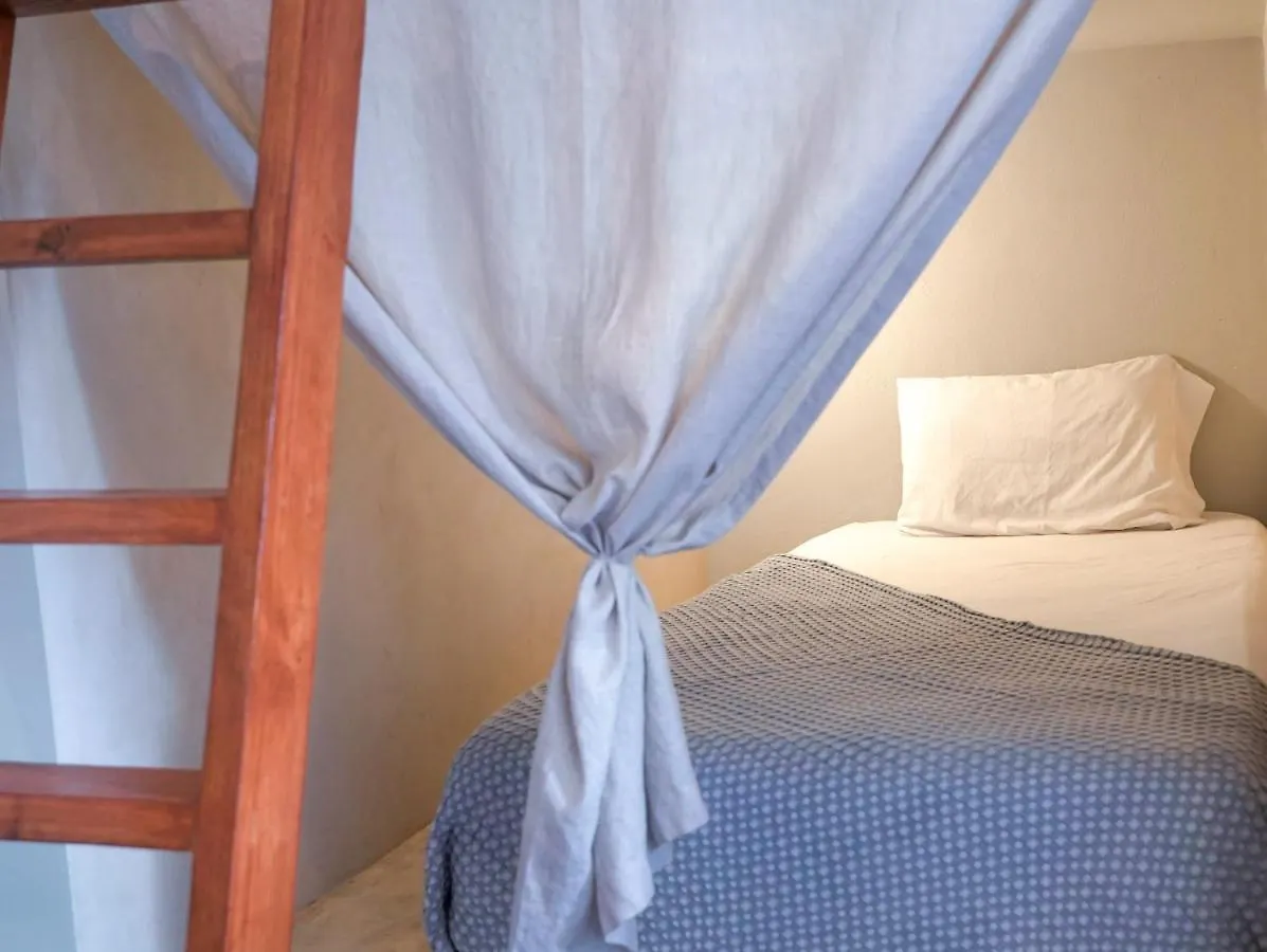 Freelance Hostel Tulum Guest house